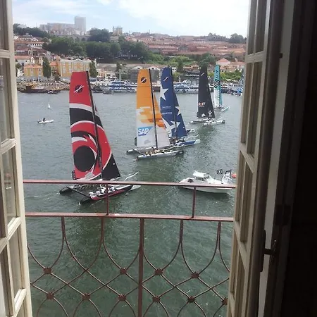 - River Front Daire Porto