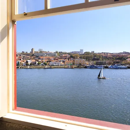 - River Front * Oporto