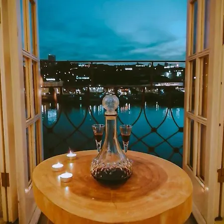 - River Front Lejlighed Porto