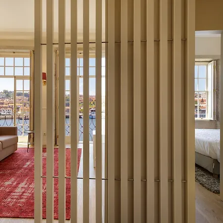 - River Front Apartment *