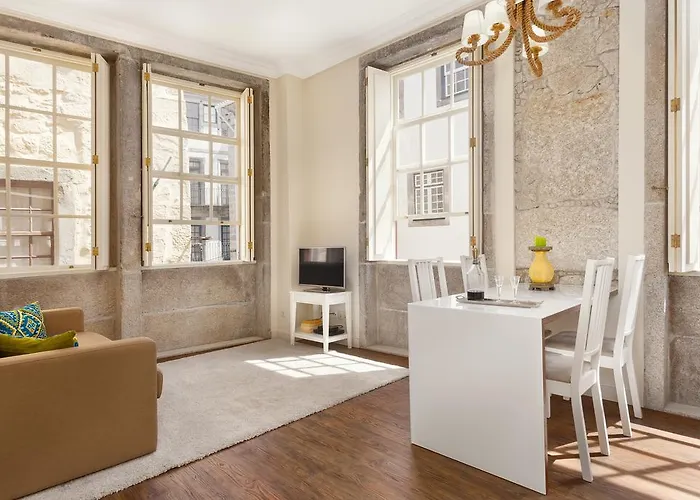 أوبورتو هوم - ريفر فرونت