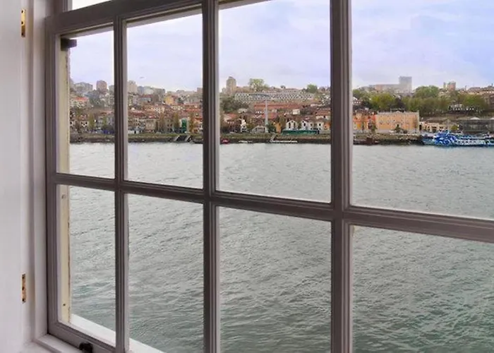 - River Front Apartment