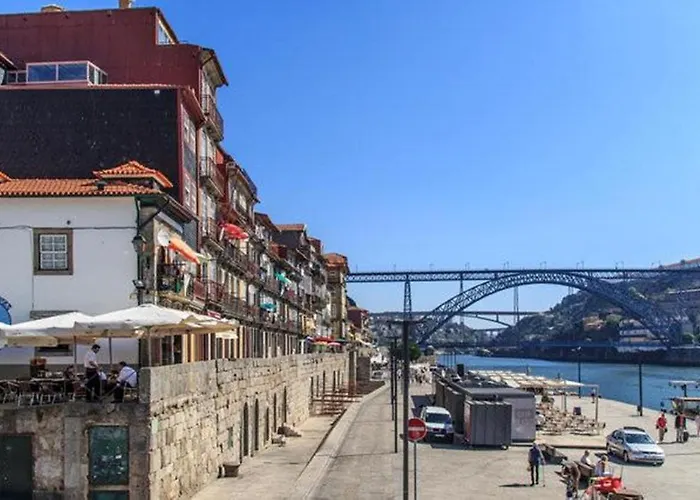 أوبورتو هوم - ريفر فرونت *