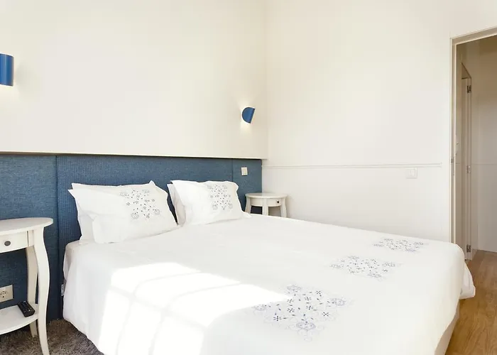 أوبورتو هوم - ريفر فرونت