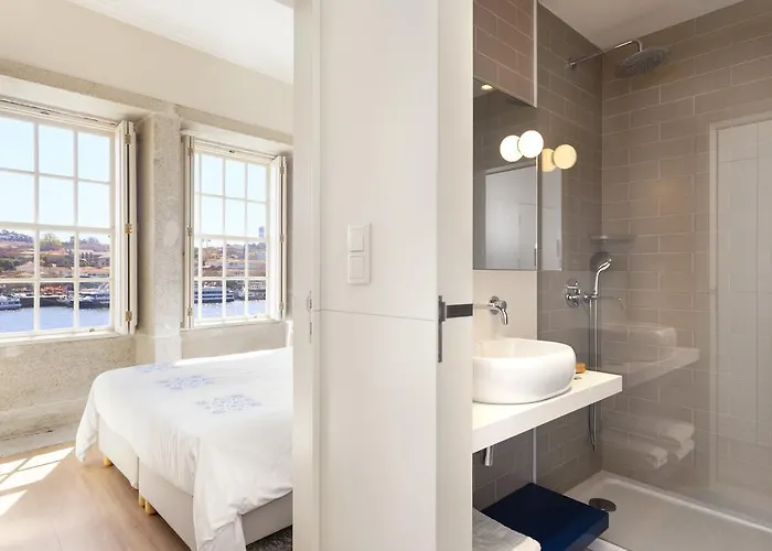 - River Front Apartment