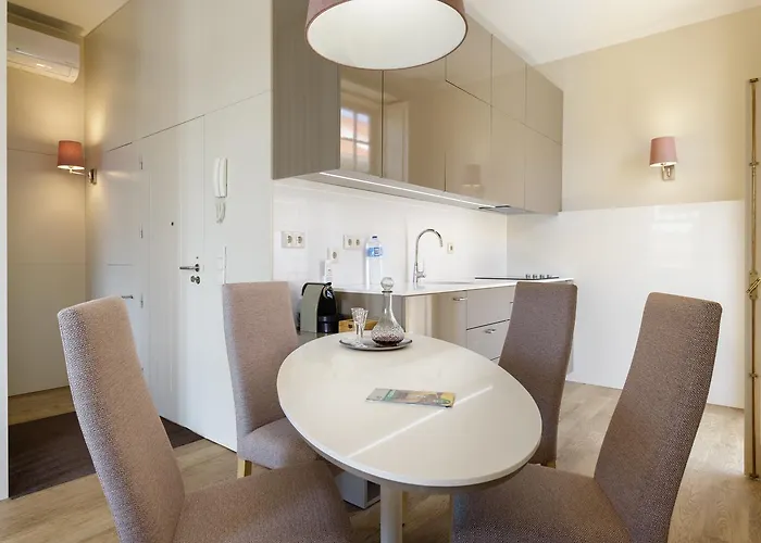 أوبورتو هوم - ريفر فرونت