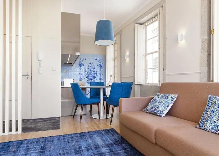 - River Front Apartman