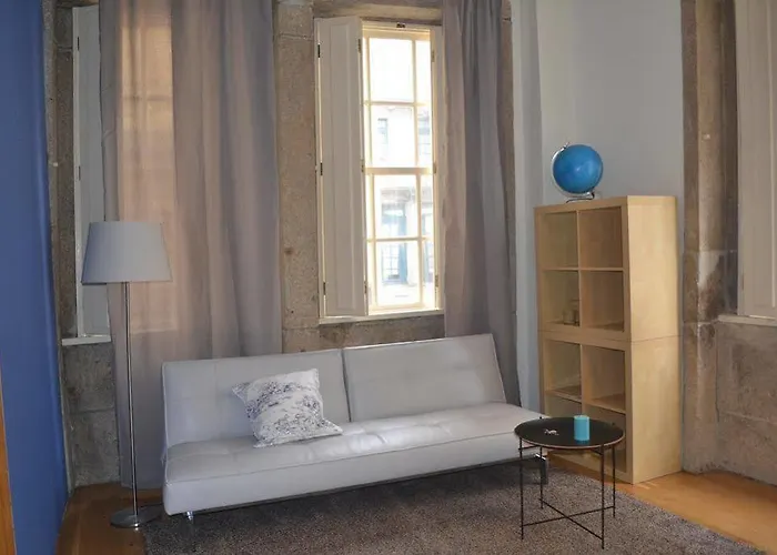 - River Front Apartman